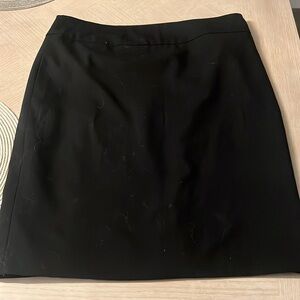 Liz Claiborne Stretch black pencil skirt